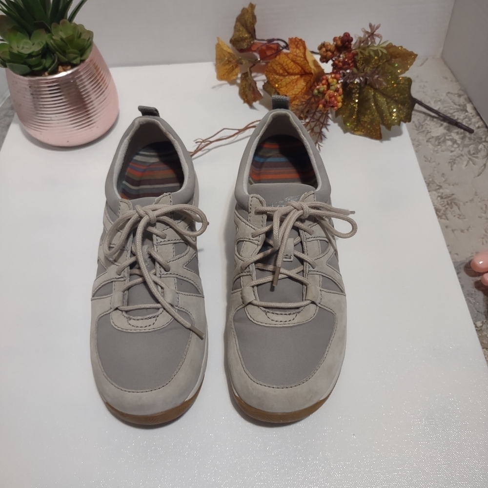 Gray Casual Lace-Up Sneakers
